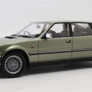 Cult Scale Rover 3500 VandenPlas green met. 82-86 – 1/18