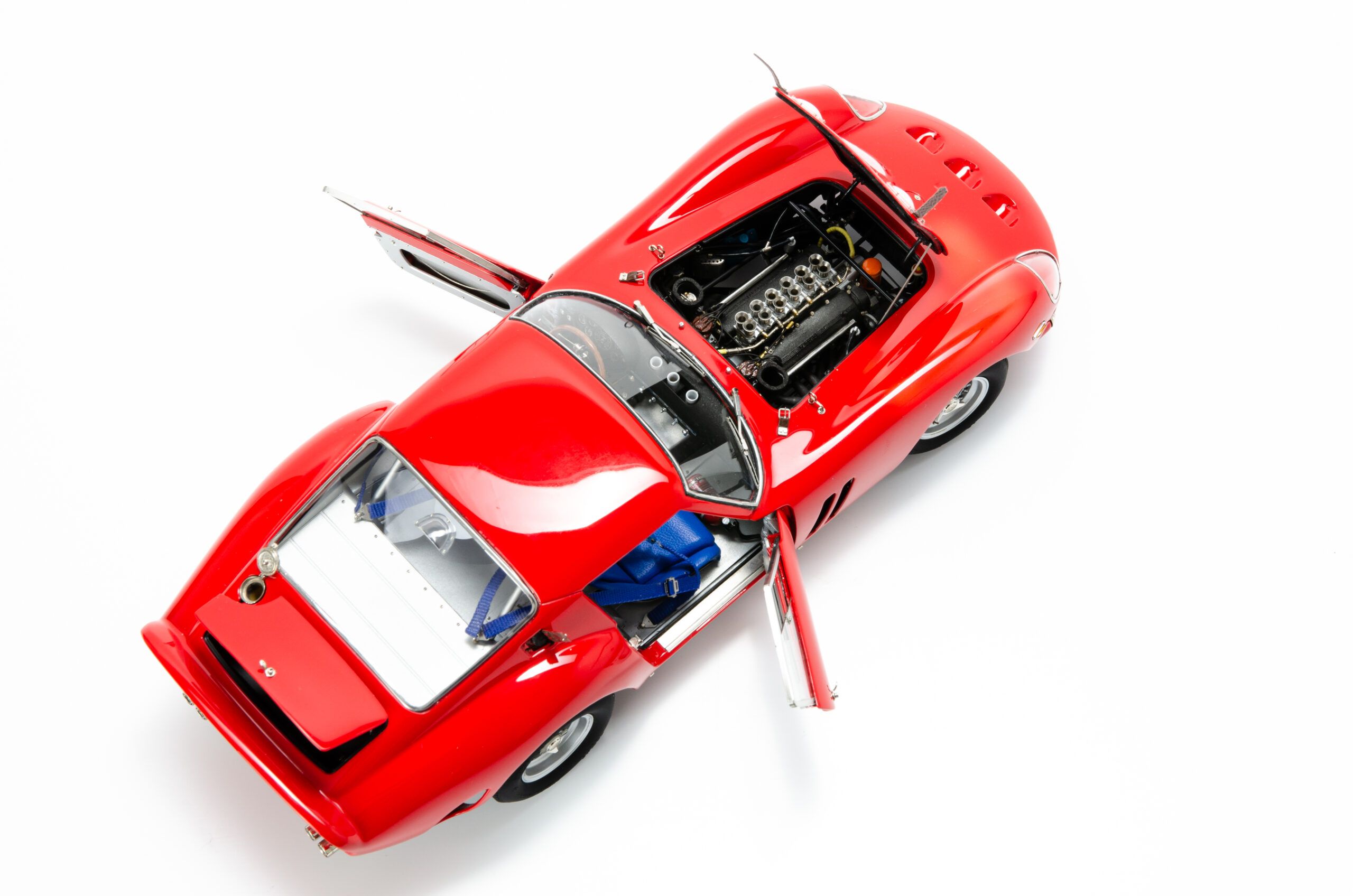 Martisan Ferrari 250 GTO Rosso Corsa AL mit Kupferkarosserie one of 199 – 1/18 – Bild 6