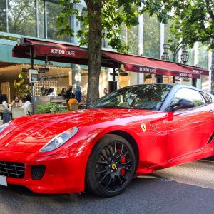 BBR FERRARI 599 GTB FIORANO 2006 Automatic Gear Rosso Corsa – black rims and roof – 1/18