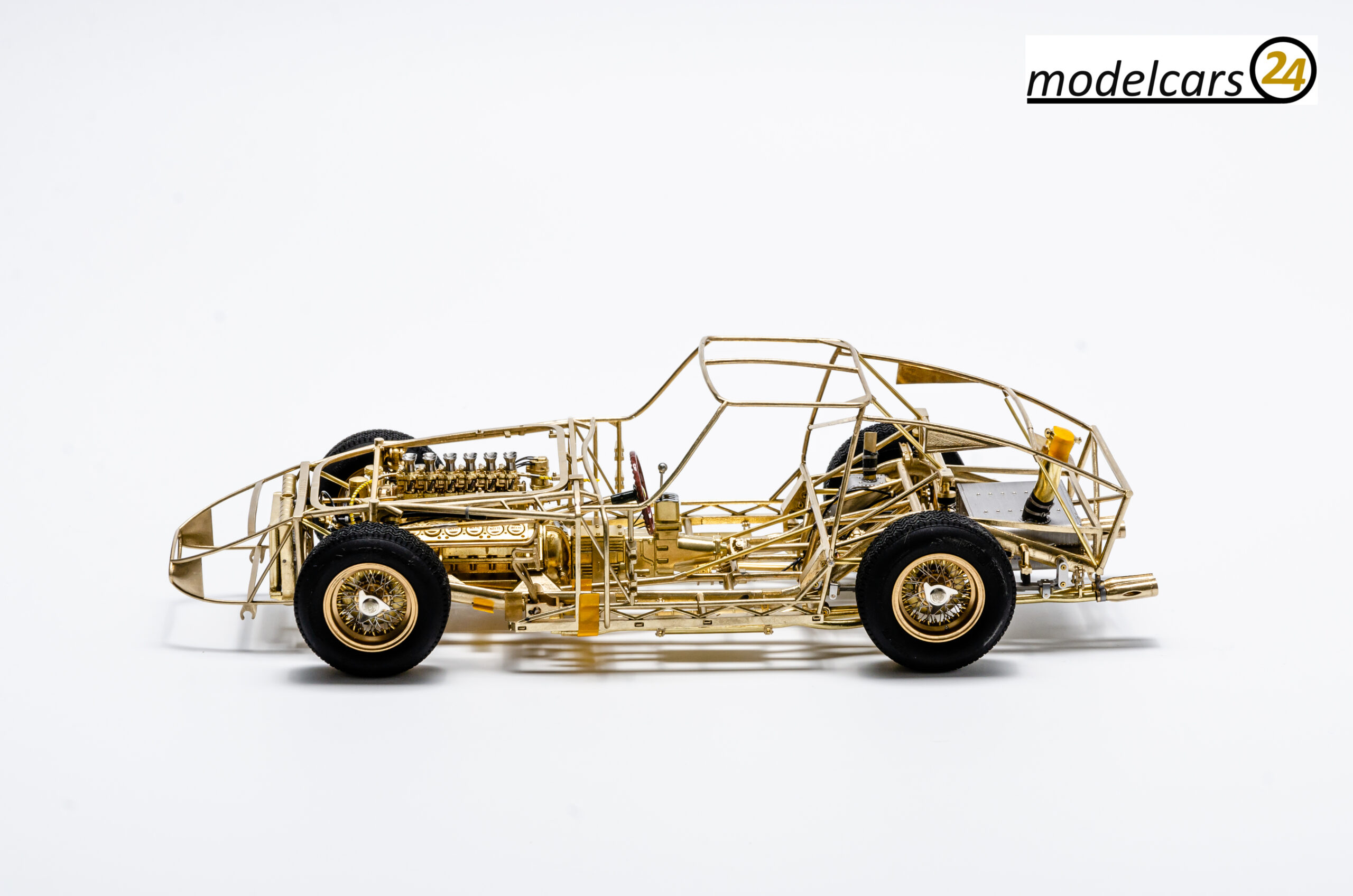 Martisan 250 GTO Chassis metallisiert – 1/18 – Bild 3